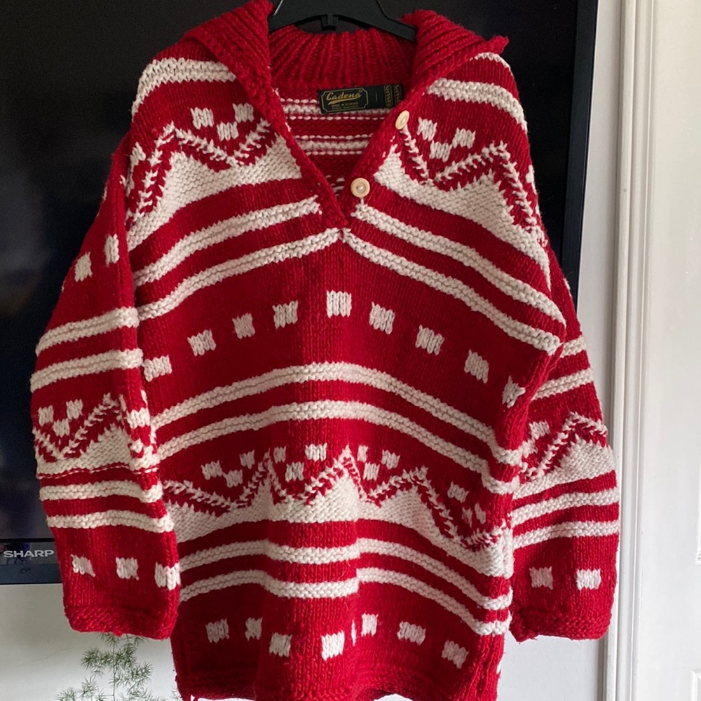 Ecuadorian CADENA Oversize Pullover
Collared Handknit Heavy Pure Wool Sweater